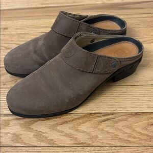 Ariat Brown suede Leather Clogs Mules Size 7.5